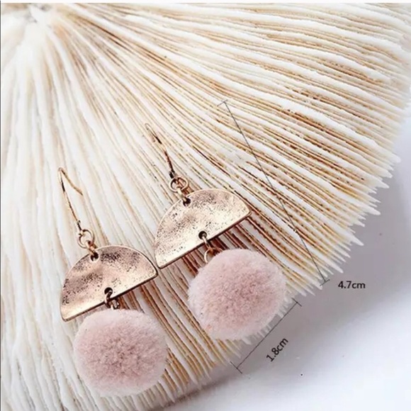 Blush Pink Earrings - Picture 3 of 4